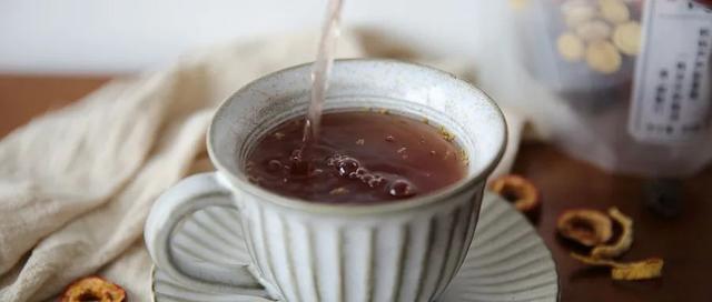 “祛湿黄金”！男女老少均可用，每天煮水喝，一天一点排清光