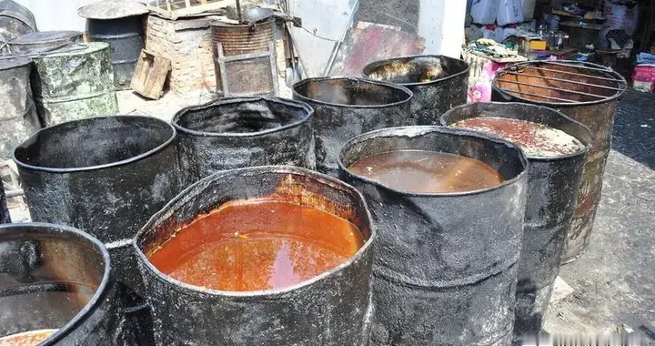 1300吨致癌毒油蔓延全省，29个伙食团已吃56桶，危急关头还想隐瞒