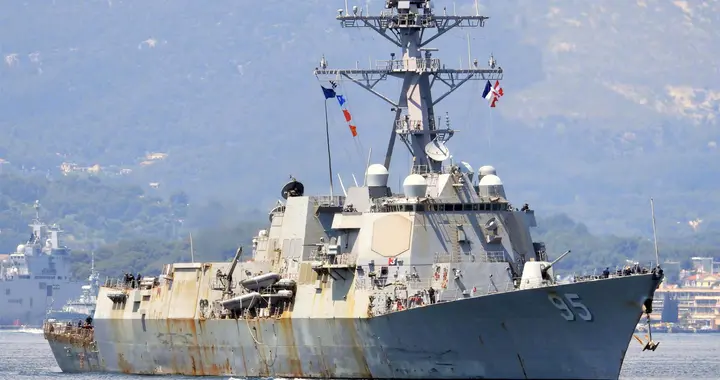 美舰锈成“海底捞”，F35频繁掉漆，就这还想跟中国打高端海战？
