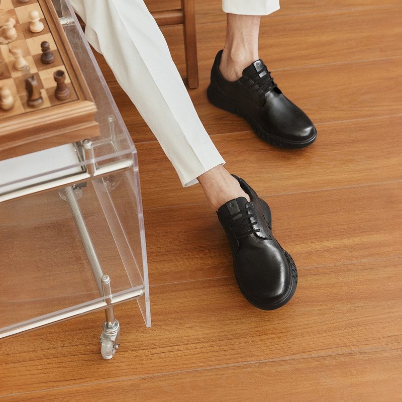 松弛感十足的休闲皮鞋，日常通勤穿搭必备