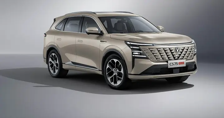 长安CS75PLUS家用实话说：能买，但这3个坑别踩，选对配置才省钱