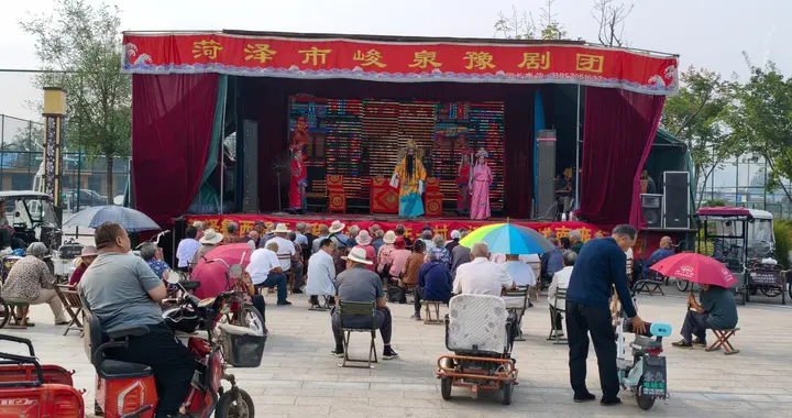 菏泽鲁西新区岳程街道：社工暖心庆中秋 戏曲惠民润民心