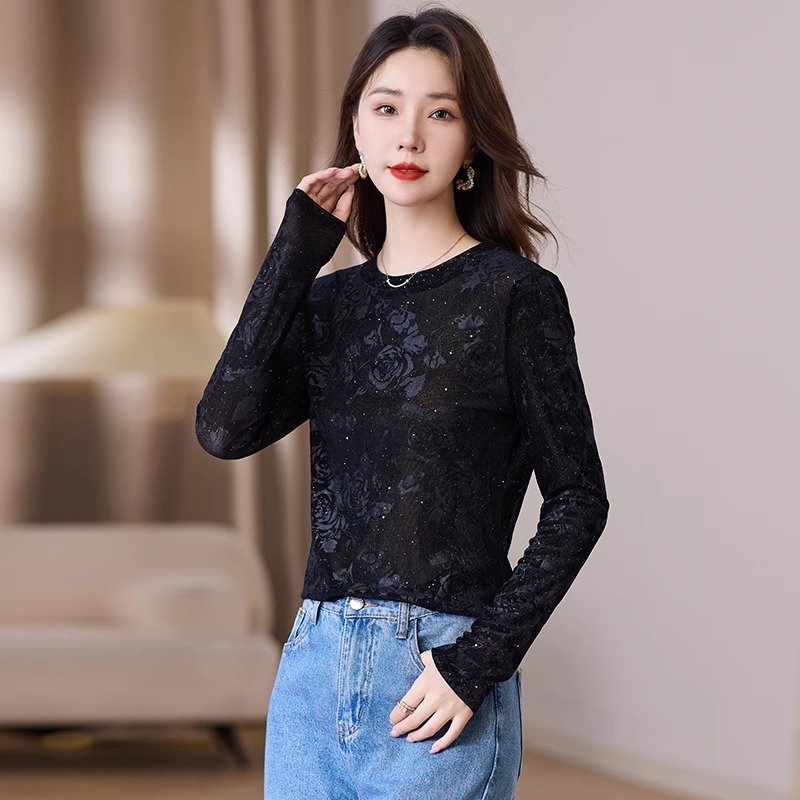 🎨印象派风，丝绒上衣的艺术笔触🖌️