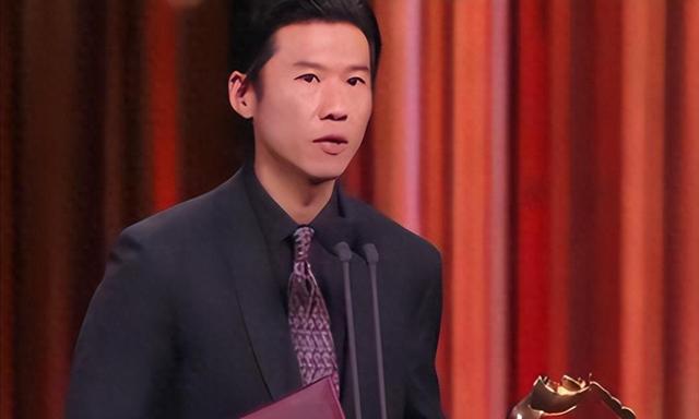 金鸡奖这一夜，人情冷暖、江湖地位，在王骁身上体现得淋漓尽致