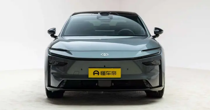 铂智7 Ultra 版：空悬＋鸿蒙座舱＋激光雷达，一步到位超豪华