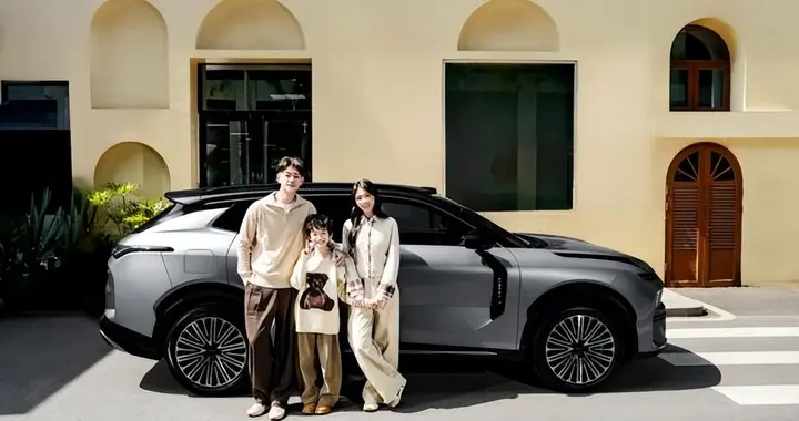 树立20万级新能源SUV双标杆，领克08 EM-P引领细分市场新格局