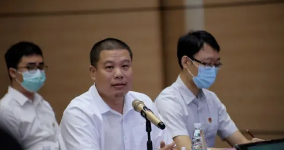 又一巨头暴雷！收割2400亿元，百万人资金打水漂，创始人主动投案