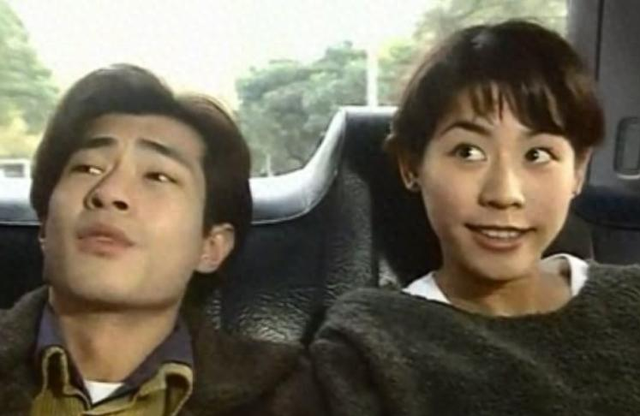 54岁宣萱“爆冷”再夺视后，打破新加坡颁奖礼潜规则，影帝颁奖