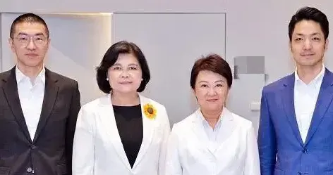 起风了，蓝营大咖齐聚，蒋万安发出怒吼，卢秀燕表态有深意！