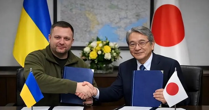 泽连主动给“鬼子”递刀！联手造攻击无人机，惹急了中国一起收拾