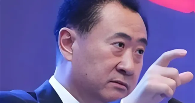 断臂求生终破局，王健林带领万达走出困境