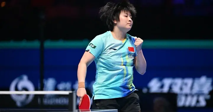 孙颖莎再战蒯曼，女单八强全出，张本美和剃光头。