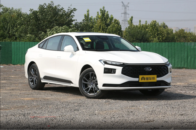 18万预算，满足日常家用，福特蒙迪欧和丰田亚洲龙怎么选？