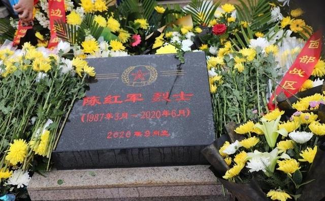 “卫国戍边英雄”陈红军的妻子肖嵌文，有了社会职务，渐入佳境