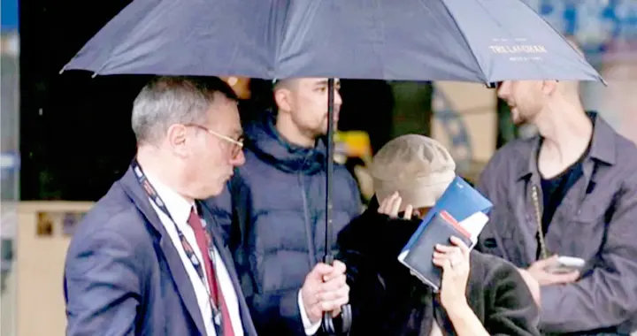 Bianca回归澳大利亚：别再说侃爷PUA、控制她了，因为他去不了？