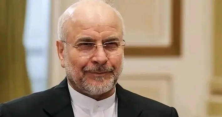 卡利巴夫之后，伊朗革命卫队封锁海峡！那“15分钟”狠狠打脸美国