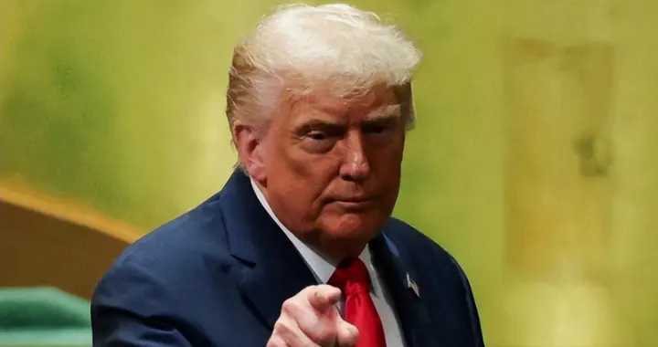 开战第11天，美航母疑遭袭，特朗普转变态度，日本俄罗斯选边站