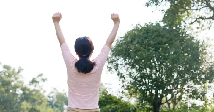 黄豆大的包块竟然是IV期乳腺癌，看她如何逆转！