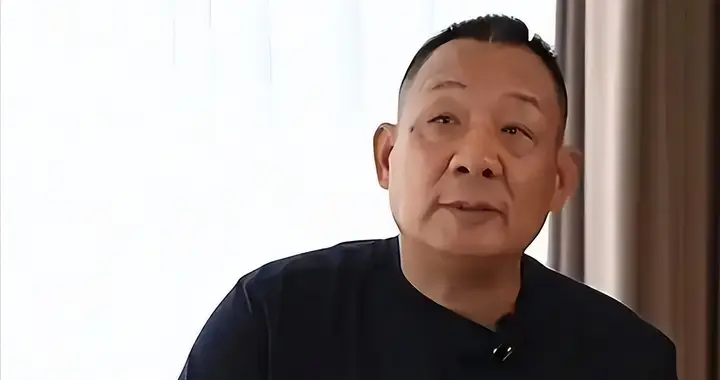 刚叫停千万帮扶，反手重金招重刑犯，胖东来这步棋谁看懂了？