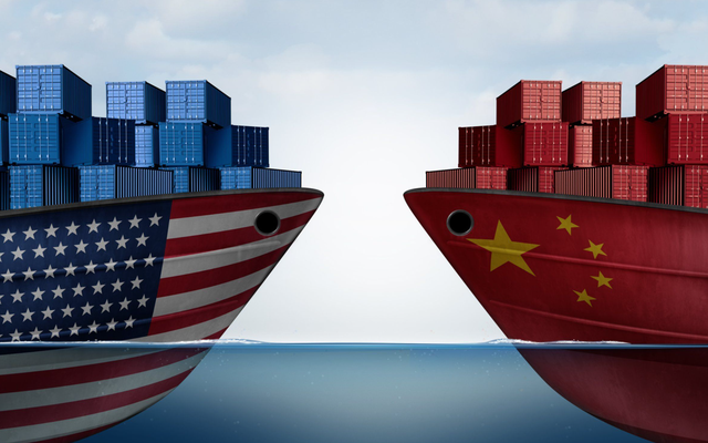 美国关税战打到婴儿，一场 “杀敌一百自损一万” 的闹剧！