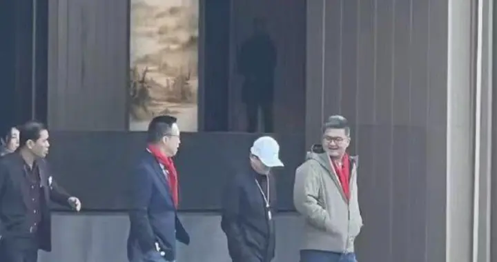 阿里蚂蚁连抛AI大招，马云现身亲自指挥？