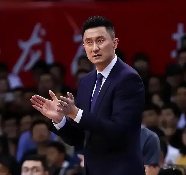 广东男篮的青训体系正面临着失败的命运，应该换换思路了