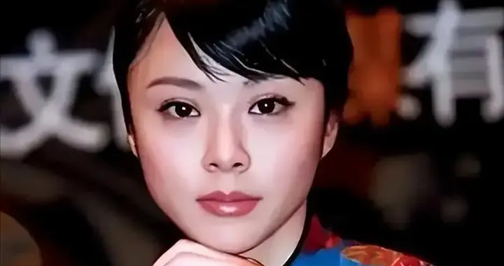 19岁错付一段情，被耽误八年遗憾收场，几经感情波折 今脸肿似蔡明