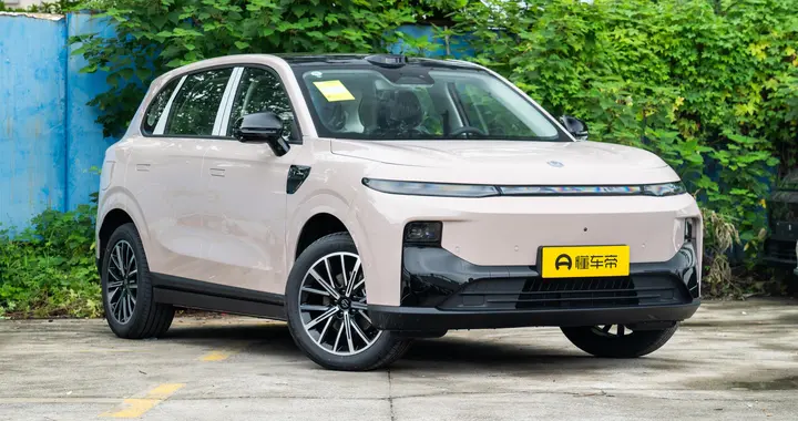 续航超500km，终身免费充电+终身质保，零跑B10购车指南
