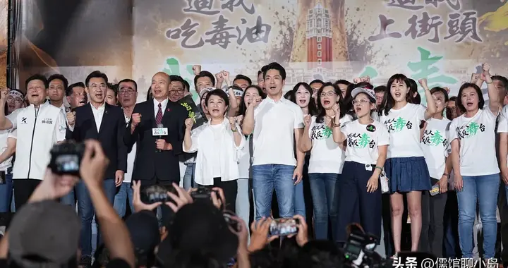凯道反毒油集会 蓝营县市首长轮番登台发声，侯友宜到场却未上台！