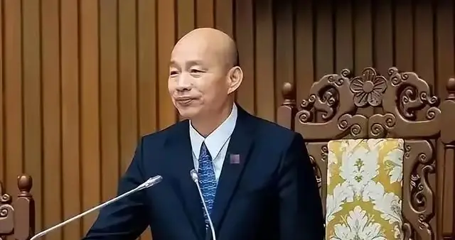 韩国瑜彻底“独”化，柯文哲向赖清德服软，张启楷提出了三个建议