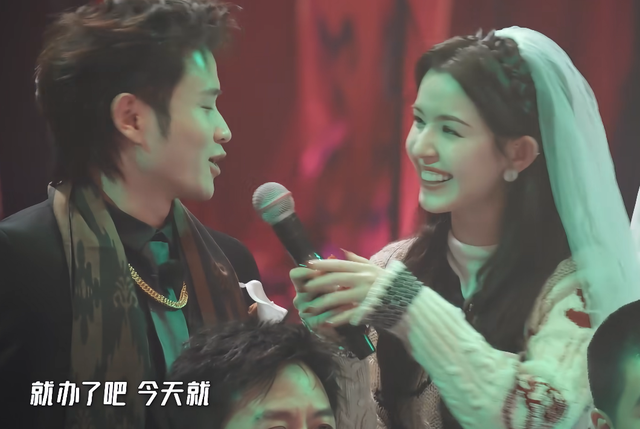 哈妮克孜节目和王勉举办婚礼，亲弟弟首出镜，高大帅气酷似张云龙