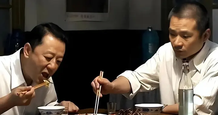 老丁酒量不错，为何偏偏陪安泰和夏老师喝酒，会喝得酩酊大醉？
