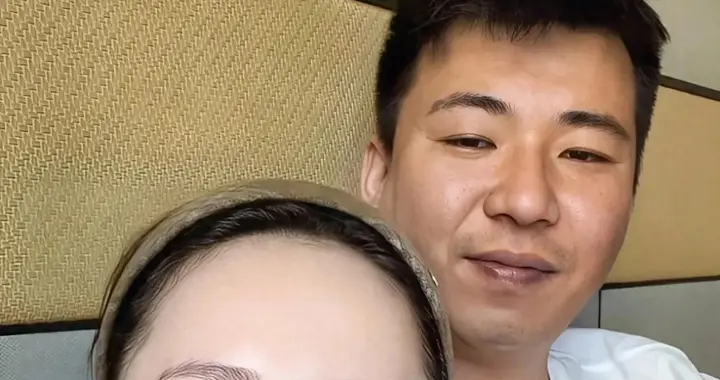 张纹铭回应感情现状，和秋天妈妈到底走到哪一步