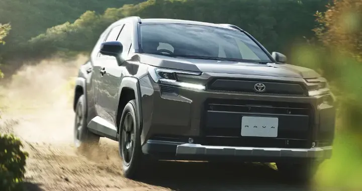 丰田终于不靠降价了？越野版RAV4曝光，这次是真的“对症下药”