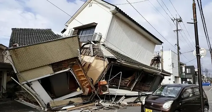 事态严峻，日本高官喊话全国，提醒老百姓存粮，应对火山喷发危机