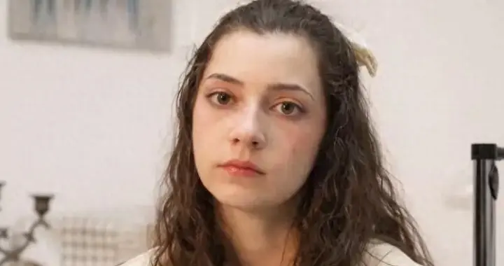 西班牙女孩在福利院，被同伴集体侵犯瘫痪，她的安乐死惹来争议