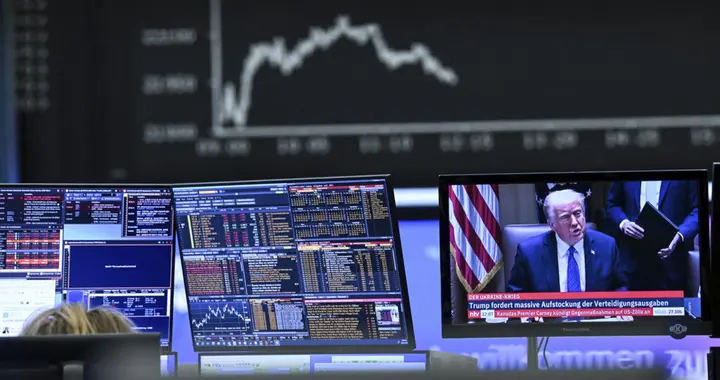 惊魂一夜：特朗普的悬崖勒马，全世界的屏息以待