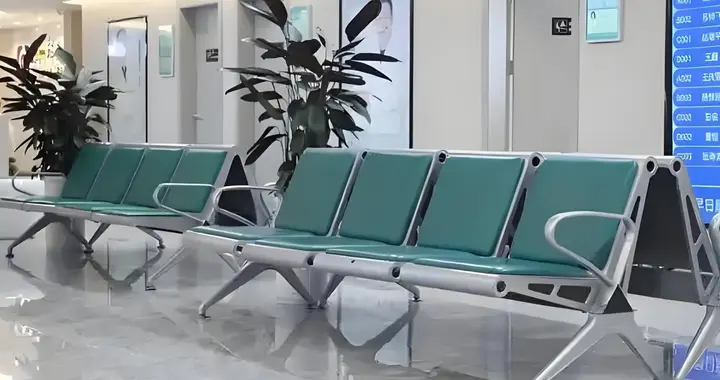 我高中同桌是个狠人，确诊肝癌后拒绝治疗，绝食两周后离世