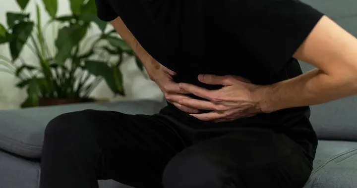 胃病恶化前不是胃痛！医生：不断冒出4个信号，是胃在求救