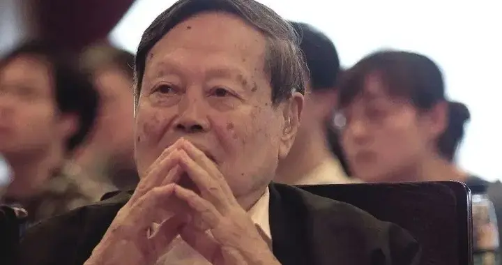 杨振宁：父亲和我