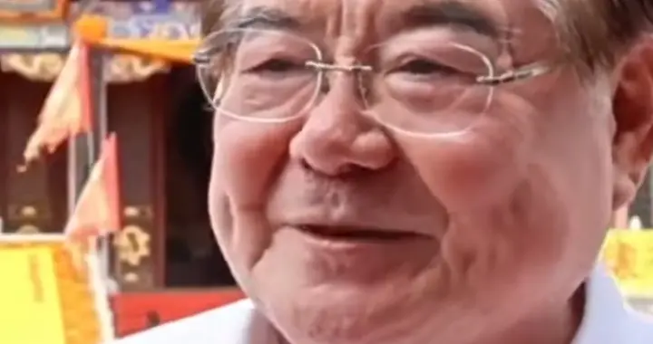 郑丽文来访离不开76岁李乾龙牵线搭桥，他生于1949年，与祖国同岁