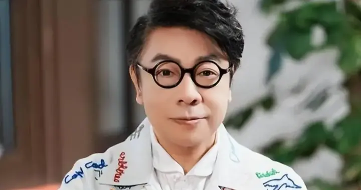 蔡康永站台风波后续：沉默21天后否认台独，但模糊表态难消争议