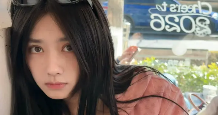 王影璐，日常好素雅漂亮。