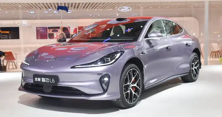 过年回家开智己汽车从容出行