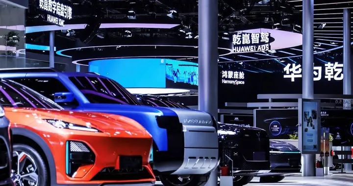 首款新车官图即将发布FREELANDER神行者亮相北京车展华为乾崑展台