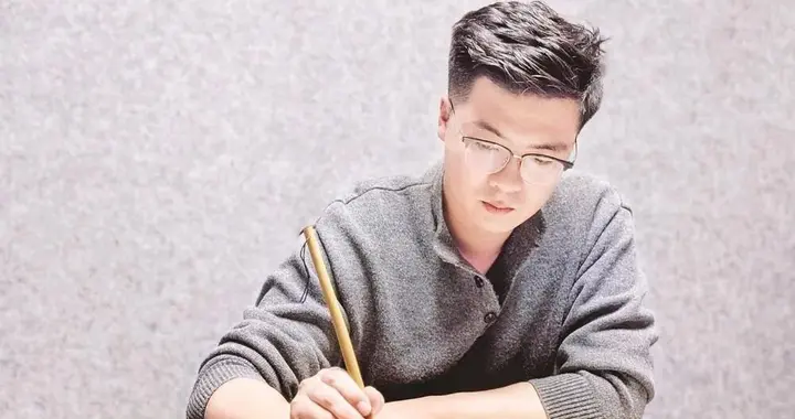 乌达区书画院院士张强：学习书法要“以赛代练”