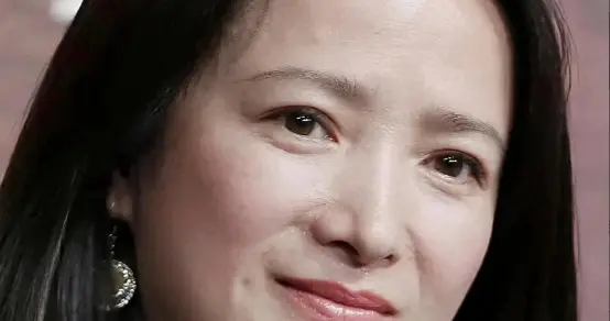 好友相继缅怀拼凑出，何晴生命最后时光：拮据、变样、舍不下儿子