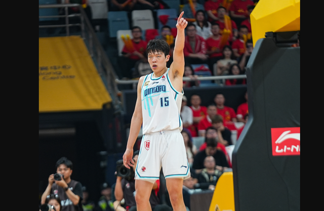 王治郅：和杨瀚森说过，他最大问题是速度太慢，去NBA没人让着他