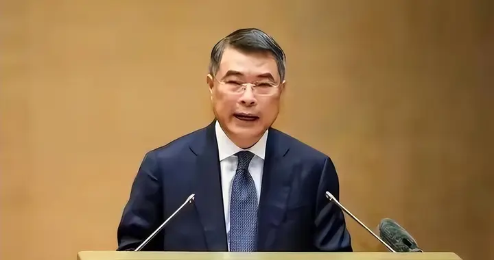 主动让步？越南新总理急电中方，要借中越＂车同轨＂完成政治任务