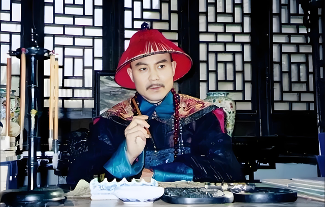小说对比历史，历史上真实的周培公，真是被康熙雪藏了吗